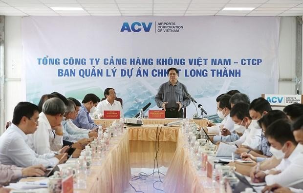 Thủ tướng Phạm Minh Chính phát biểu kết luận cuộc họp với các đơn vị liên quan đến Dự án Cảng hàng không quốc tế Long Thành. (Ảnh: Dương Giang/TTXVN)