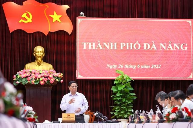 Thủ tướng nhấn mạnh, Đà Nẵng có nhiều tiềm năng khác biệt, cơ hội nổi trội, lợi thế cạnh tranh mà ít địa phương nào trên cả nước có được - Ảnh: VGP/Nhật Bắc