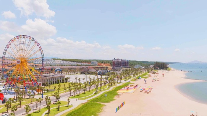 Phan Thiết chính là “ứng cử viên” sáng giá cho du khách cả nước vào các dịp cuối tuần, lễ tết, mùa hè