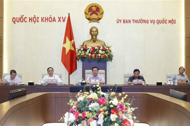 Chủ tịch Quốc hội Vương Đình Huệ phát biểu ý kiến tại phiên họp. Ảnh: Doãn Tấn/TTXVN.
