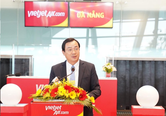 Phi hành đoàn Vietjet trên những chuyến bay đầu tiên kết nối Đà Nẵng với Ấn Độ