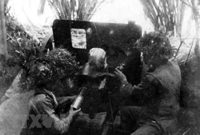 Bộ đội pháo binh làm nên chiến thắng sông Lô trong chiến dịch Việt Bắc-Thu Đông 1947. (Ảnh: Tư liệu/TTXVN phát)