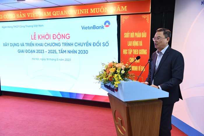 Ông Trần Minh Bình - Chủ tịch Hội đồng quản trị VietinBank phát biểu tại Lễ Khởi động xây dựng và triển khai chương trình Chuyển đổi số tại VietinBank giai đoạn 2023 - 2025, tầm nhìn 2030