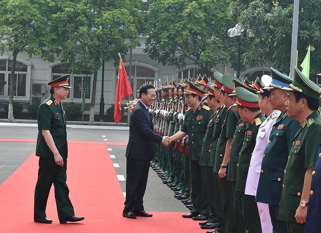 Chủ tịch nước Võ Văn Thưởng thăm, làm việc tại Cục Cứu hộ-Cứu nạn, Bộ Tổng Tham mưu Quân đội nhân dân (Quân đội nhân dân) Việt Nam. Ảnh: VGP/Hải Minh