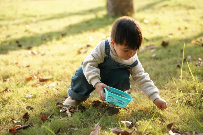 Mỗi ngày của những đứa trẻ đều được thiên nhiên yêu thương