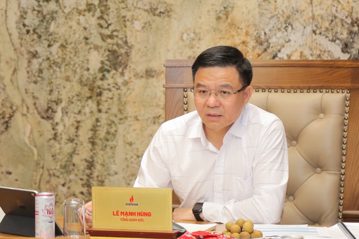 Tổng Giám đốc Petrovietnam Lê Mạnh Hùng chủ trì buổi giao ban.