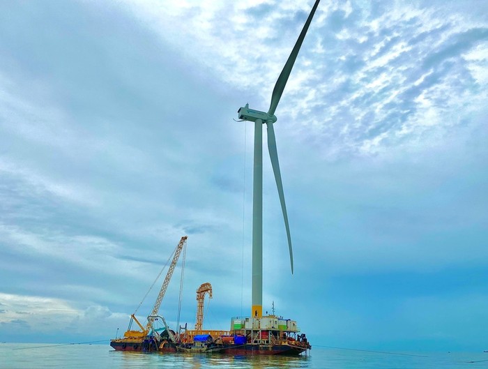PTSC lắp đặt cáp ngầm cho dự án điện gió Tân Thuận.