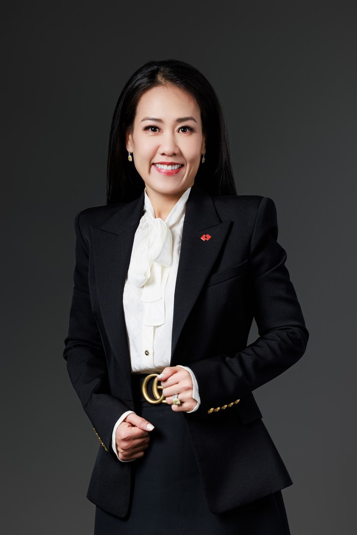 Bà Thái Minh Diễm Tú, Giám đốc Khối Tiếp thị Techcombank.