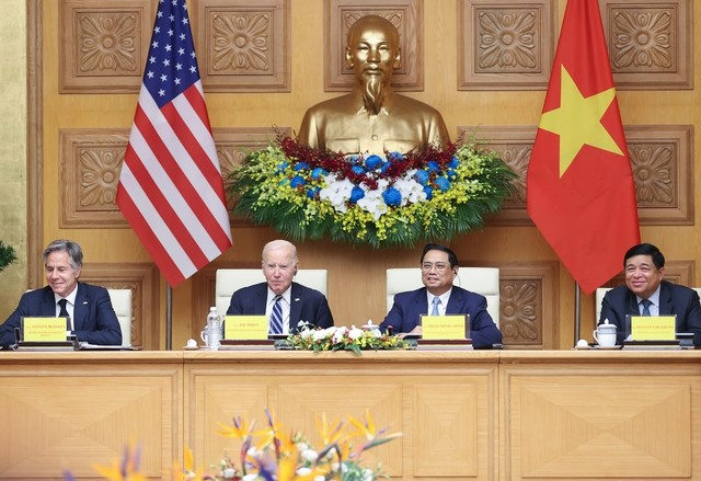 Thủ tướng Phạm Minh Chính và Tổng thống Hoa Kỳ Joe Biden tham dự &quot;Hội nghị cấp cao Việt Nam - Hoa Kỳ về đầu tư và đổi mới sáng tạo&quot;. Ảnh: VGP/Nhật Bắc