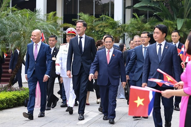 Chuyến thăm Việt Nam lần này của Thủ tướng Hà Lan khẳng định thông điệp mạnh mẽ về quyết tâm của hai nước nhằm tạo động lực mới cho quan hệ Đối tác Toàn diện Việt Nam-Hà Lan trong giai đoạn tới. Ảnh: VGP/Nhật Bắc