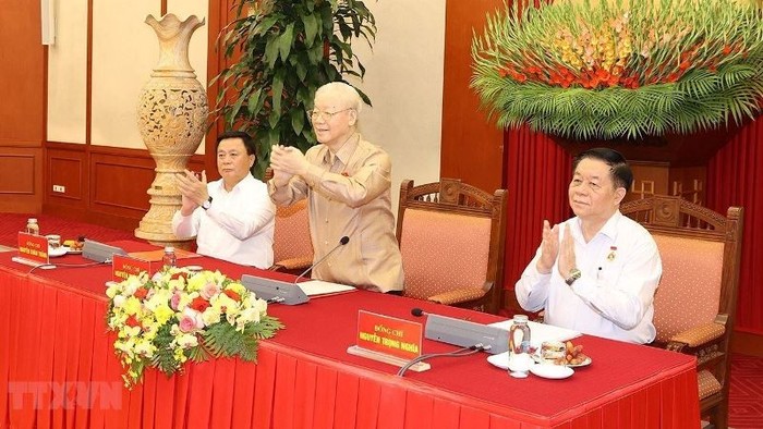 Tổng Bí thư Nguyễn Phú Trọng và các đồng chí lãnh đạo Đảng, Nhà nước tại buổi gặp mặt. (Ảnh: Trí Dũng/TTXVN)
