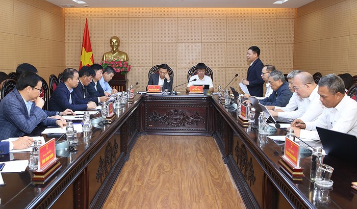 Ông Hoàng Văn Tuyên – Giám đốc NPMB báo cáo và nêu các kiến nghị tại buổi làm việc.