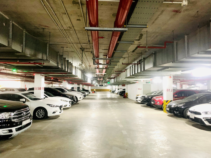 Hầm xe khu của Goldmark City được thiết kế thông minh, thuận tiện cho việc quản lý và xe ô tô di chuyển.