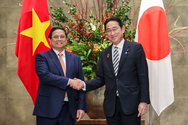 Thủ tướng Phạm Minh Chính và Thủ tướng Nhật Bản Kishida Fumio trước khi tiến hành hội đàm. Ảnh: VGP/Nhật Bắc