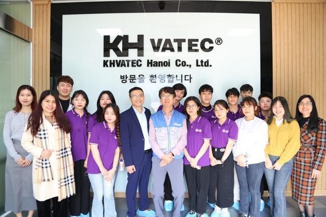 Đoàn công tác Trường UTM thăm Công ty TNHH KHVatec Hanoi