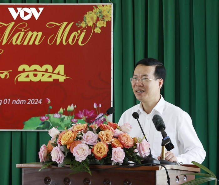 Chủ tịch nước Võ Văn Thưởng phát biểu chúc Tết, động viên, giao nhiệm vụ cho Chi cục Hải quan cửa khẩu quốc tế Thường Phước, tỉnh Đồng Tháp.