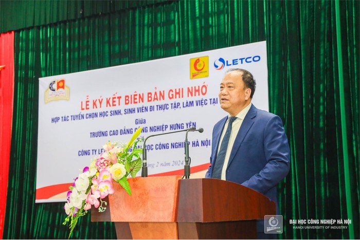 Tiến sĩ Nguyễn Văn Thiện, Phó Hiệu trưởng Trường Đại học Công nghiệp Hà Nội, Chủ tịch Hội đồng thành viên Công ty LETCO phát biểu tại buổi làm việc