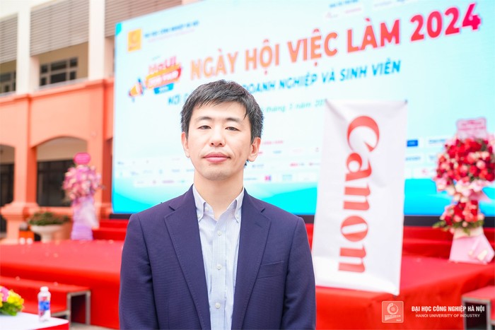 Ông Onoue - Giám đốc bộ phận nhân sự Công ty TNHH Canon Việt Nam.