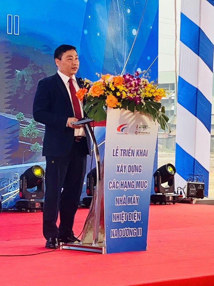 Đại diện Chủ đầu tư, ông Ngô Trí Thịnh – Thành viên Hội đồng quản trị, Bí thư Đảng ủy, Tổng Giám đốc Tổng Công ty Điện lực TKV phát biểu tại lễ triển khai.