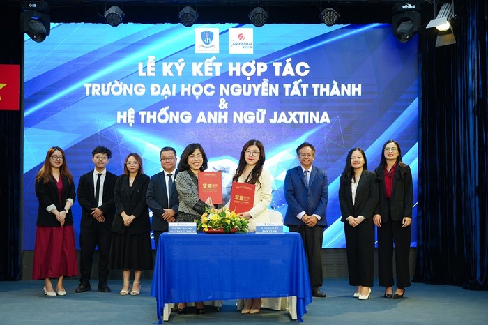 Trường ĐH Nguyễn Tất Thành ký kết hợp tác với 4 đối tác gồm Hiệp Hội Thiết Kế TP.HCM – VDAS, Công Ty TNHH Nền Tảng Sáng Tạo - Base Creative, Công Ty Cổ Phần IP Group, Hệ Thống Anh Ngữ Jaxtina (1).jpg