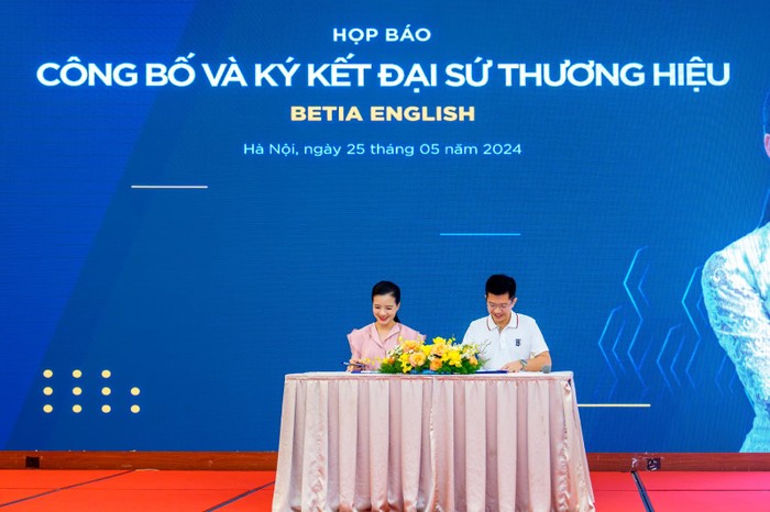 Bà Nguyễn Minh Trang chính thức trở thành đại sứ thương hiệu của Betia English.