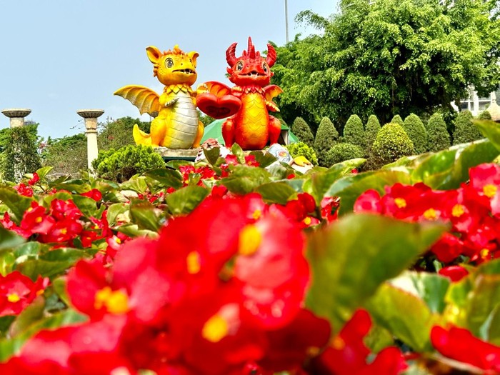 Vườn Rồng là điểm check-in “sống ảo” lý tưởng cho du khách.