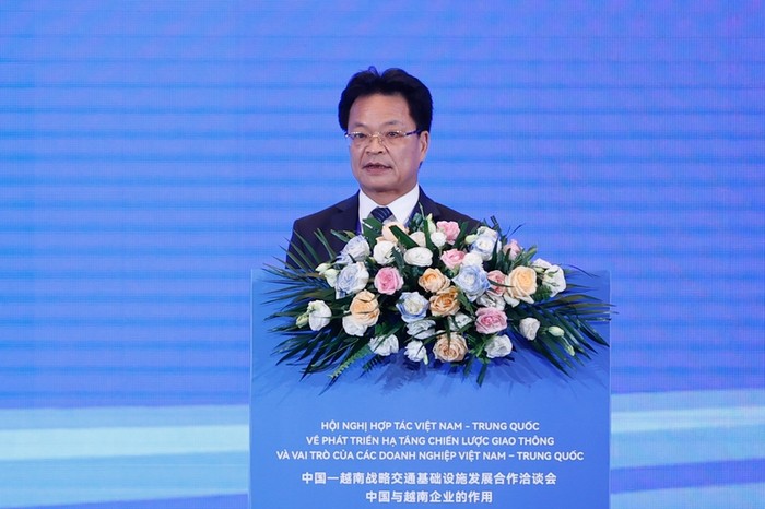 Chủ tịch Hội đồng thành viên Tổng công ty Đường sắt Việt Nam Đặng Sỹ Mạnh phát biểu tại hội nghị. Ảnh: VGP/Nhật Bắc
