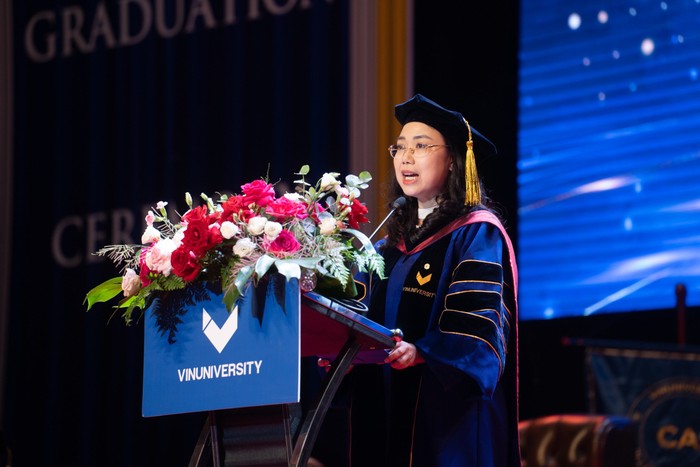 Chủ tịch Hội đồng trường – Tiến sĩ Lê Mai Lan phát biểu trong Lễ tốt nghiệp đầu tiên của Trường Đại học VinUni.