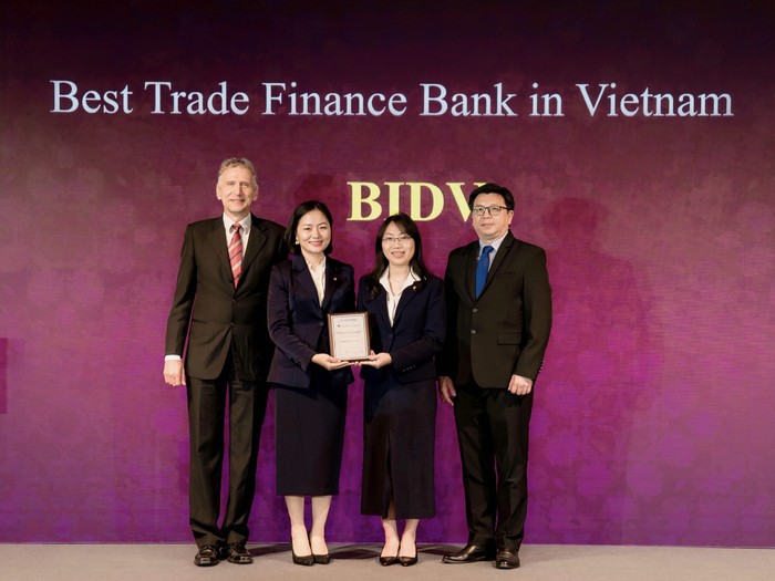 Giai thuong Trade Finance BIDV.jpg