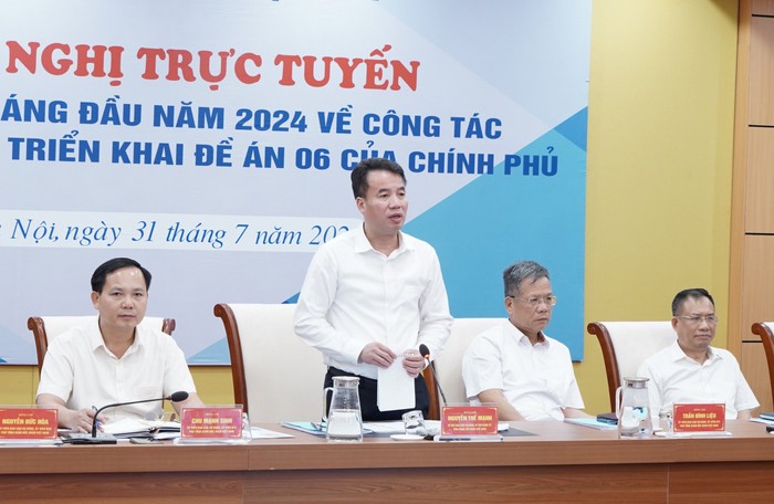 Tổng Giám đốc Nguyễn Thế Mạnh, Trưởng Ban chỉ đạo chuyển đổi số ngành BHXH Việt Nam, chủ trì Hội nghị..jpg