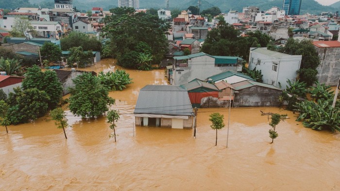 Nhiều nơi tại Cao Bằng đang chìm trong biển nước lũ.