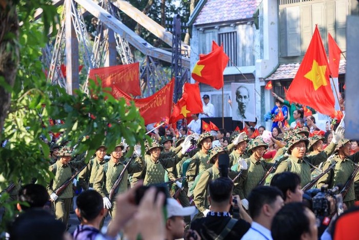 Thủ tướng Phạm Minh Chính dự 'Ngày hội Văn hóa vì hòa bình' của Hà Nội- Ảnh 13.