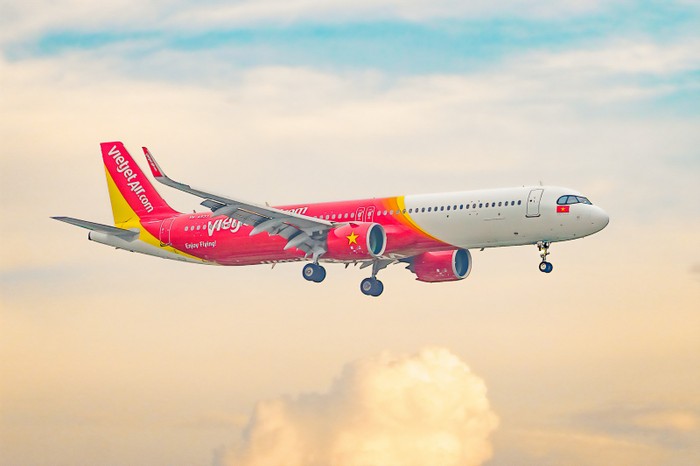 Tau bay Vietjet.jpg