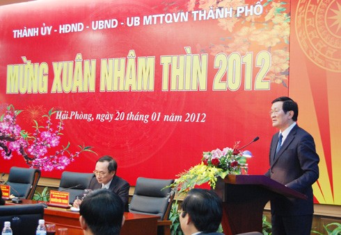Chủ tịch nước Trương Tấn Sang phát biểu khi tới thăm và chúc Tết tại Hải Phòng.