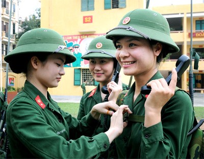 Những chiến sĩ nữ của Lữ đoàn 205 (Binh chủng Thông tin liên lạc). Ảnh: Minh Trường