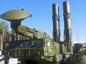 Hệ thống tên lửa phòng không S-300. (Nguồn: rian.ru)