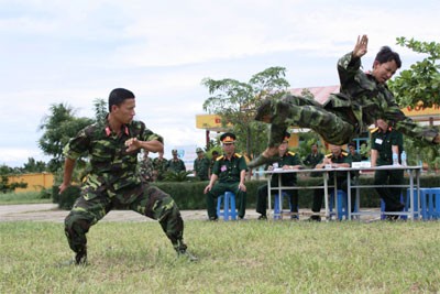 Đoàn Đặc công 5 kiểm tra võ thuật chiến đấu.