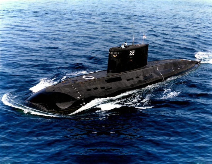 Tàu ngầm hạng trung Kilo 636 do Nga sản xuất có lượng giãn nước gần 4000 tấn
