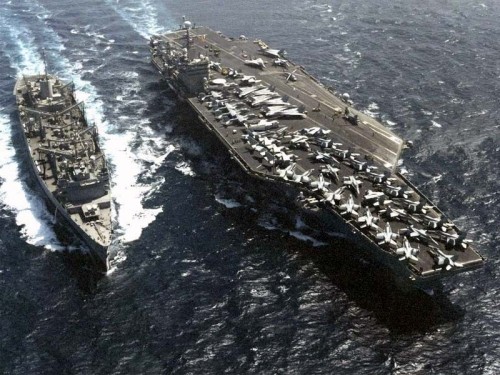 Tàu sân bay USS Carl Vinson của Hải quân Mỹ.