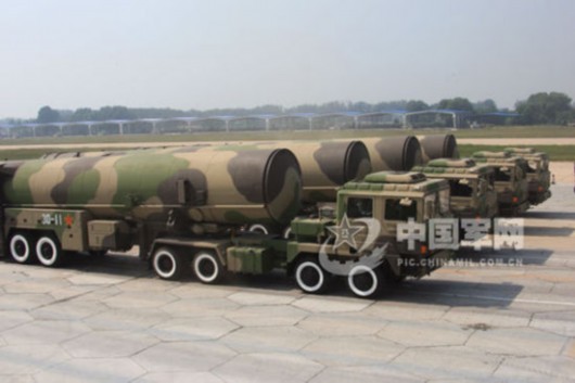 Tên lửa đạn đạo xuyên lục địa DF-31A của Lực lượng tên lửa chiến lược Trung Quốc.