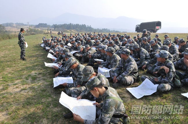 Hoạt động dã ngoại của học viên quân sự Trung Quốc.