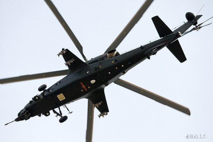 Máy bay trực thăng tấn công WZ-10 do Trung Quốc sản xuất.