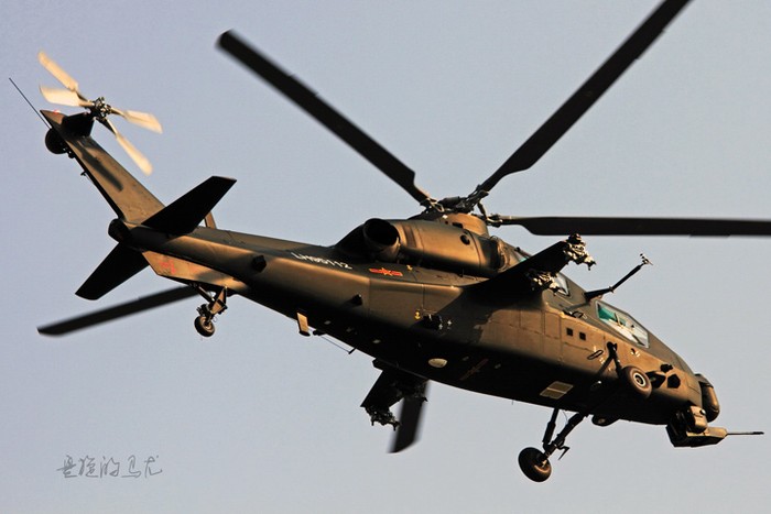 Máy bay trực thăng tấn công WZ-10 của Quân đội Trung Quốc.