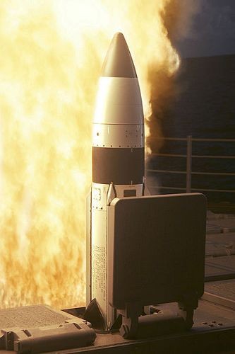 Hải quân Mỹ phóng tên lửa đánh chặn SM-3