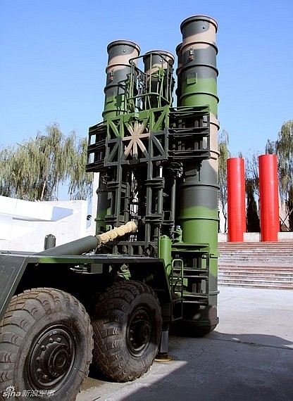 Tên lửa phòng không HQ-9 của Trung Quốc