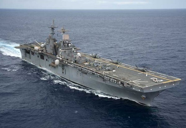 Tàu tấn công đổ bộ USS Essex (LHD-2), Hải quân Mỹ