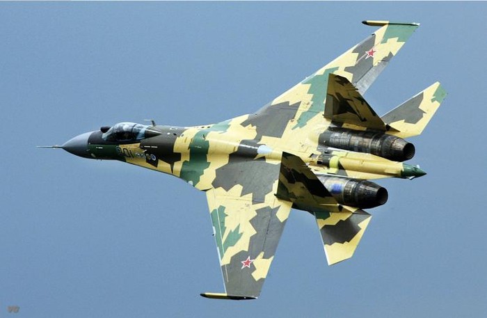 Máy bay chiến đấu đa năng Su-35 do Nga chế tạo