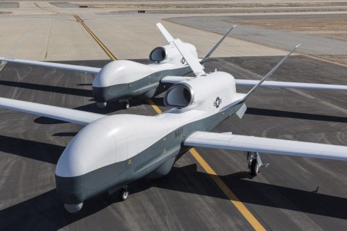 Nhật Bản sẽ mua máy bay do thám không người lai Global Hawk của Mỹ