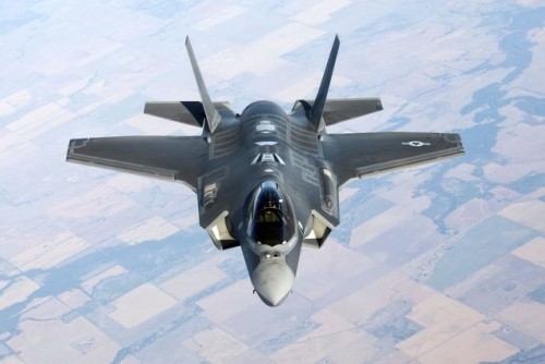 Nhật Bản tăng mua máy bay chiến đấu tấn công liên hợp tàng hình thế hệ thứ năm F-35 Mỹ