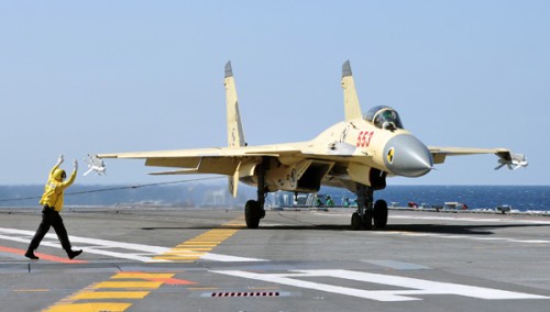 Máy bay chiến đấu J-15 Trung Quốc được cho là bắt đầu sản xuất hàng loạt